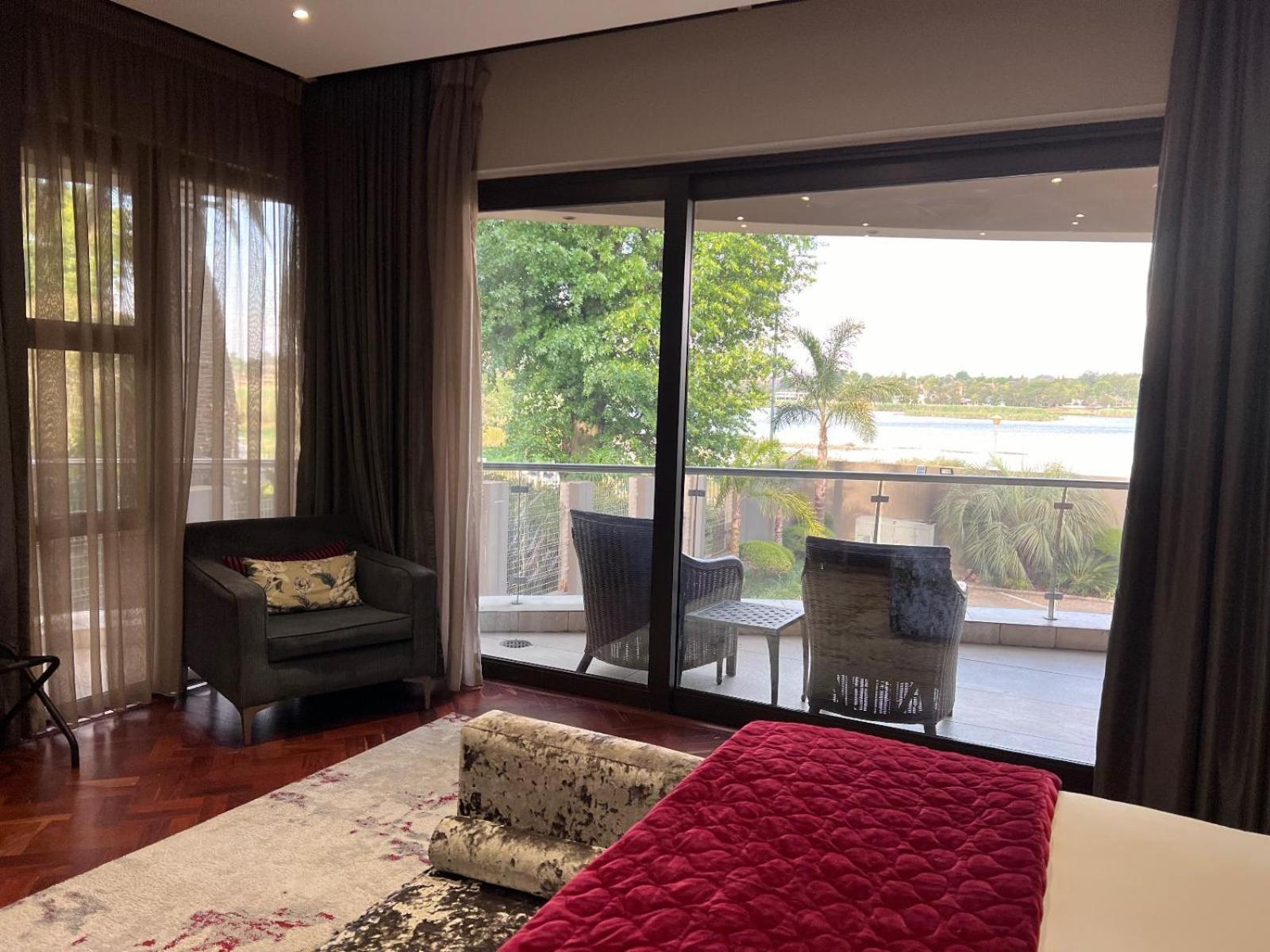 Luxury King Room